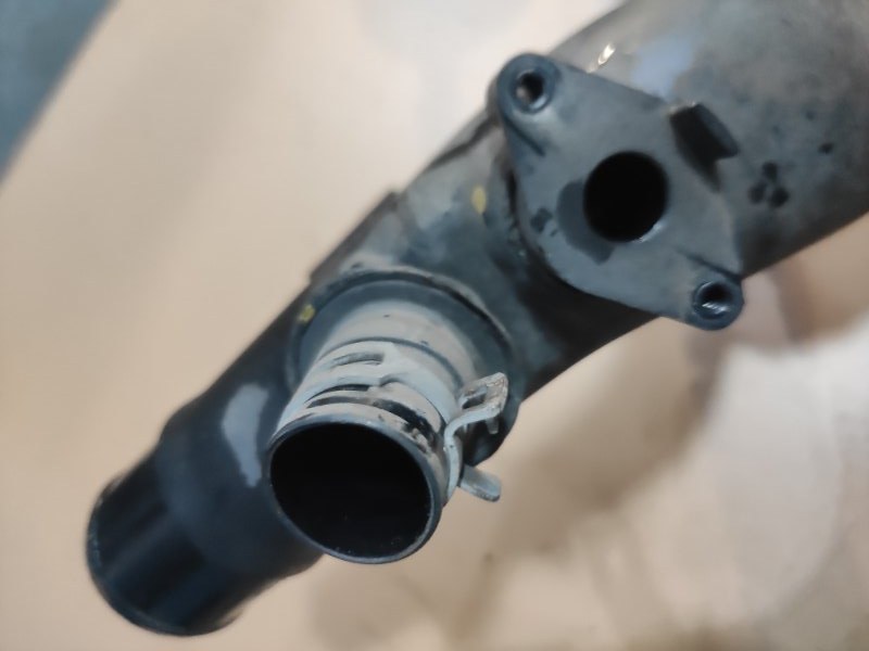 Патрубок дроссельной заслонки, Молоково