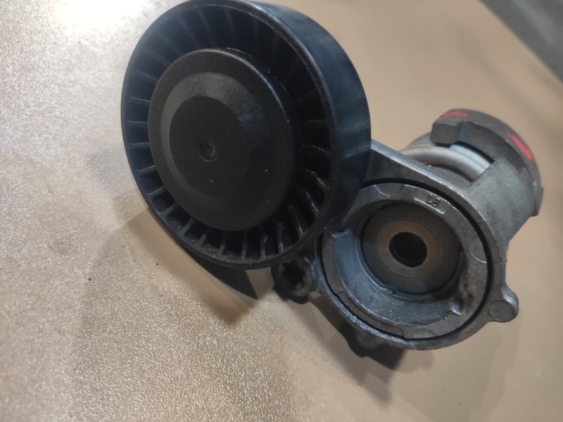 Натяжитель ремня генератора, Молоково