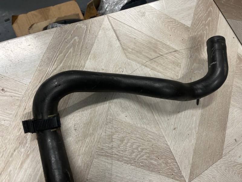 Патрубок системы охлаждения, 2000 рублей, Молоково