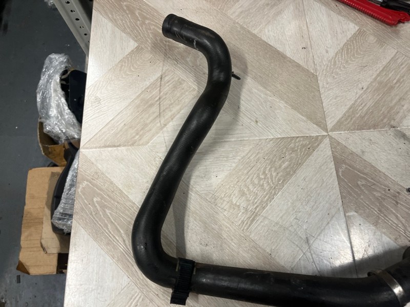 Патрубок системы охлаждения, 2000 рублей, Молоково