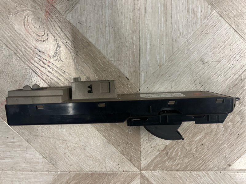 Блок управления стеклоподъемниками, 1500 рублей, Молоково