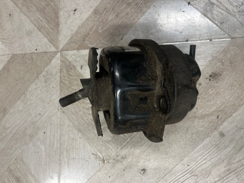 Подушка двигателя, 2000 рублей, Молоково