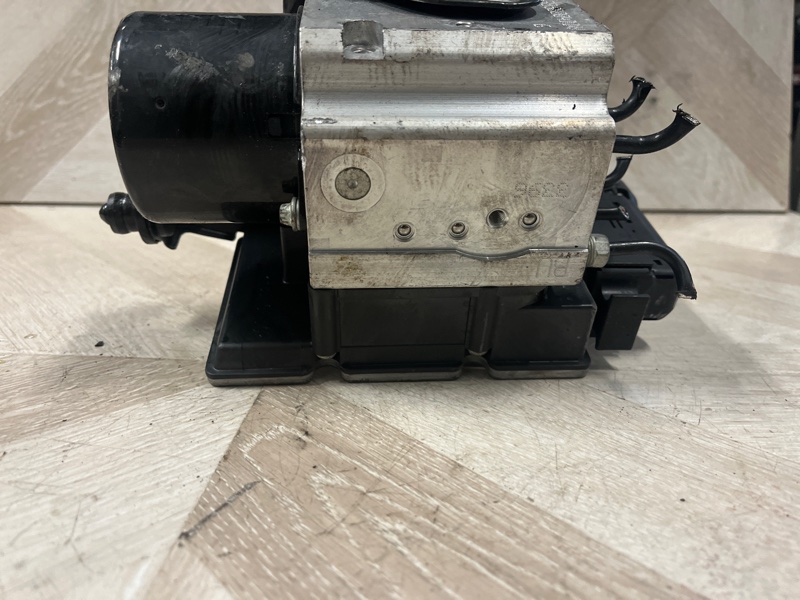 Блок ABS, 8000 рублей, Молоково