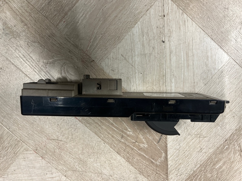 Блок управления стеклоподъемниками, 1500 рублей, Молоково