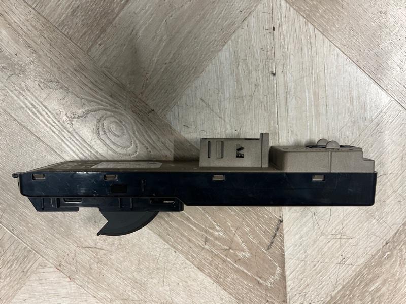 Блок управления стеклоподъемниками, 1500 рублей, Молоково