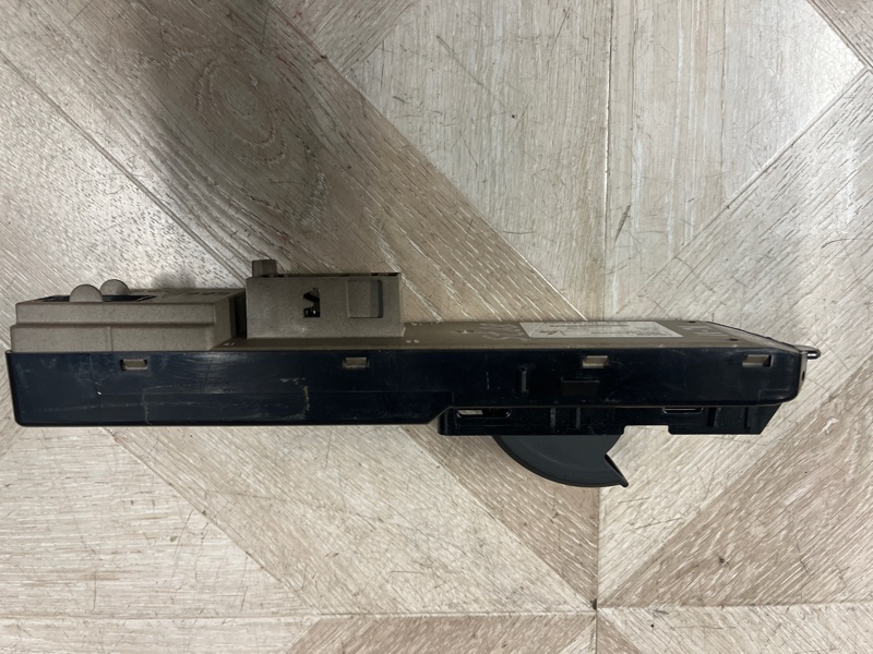 Блок управления стеклоподъемниками, 1500 рублей, Молоково