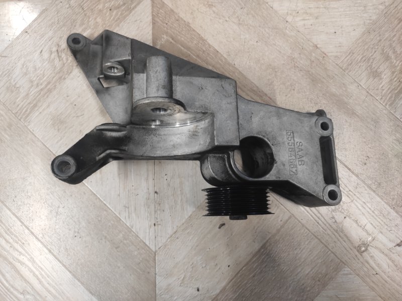 Кронштейн генератора, 2500 рублей, Молоково