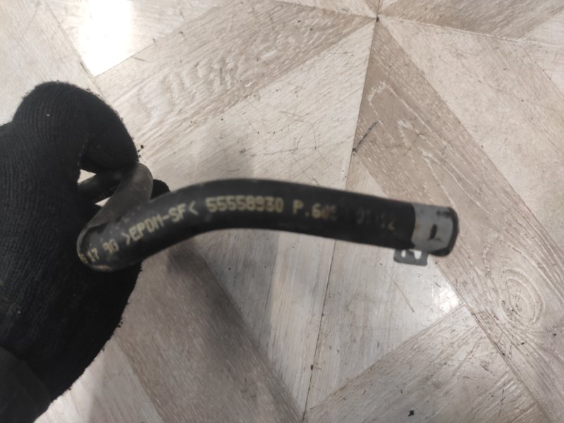 Патрубок системы охлаждения, 500 рублей, Молоково