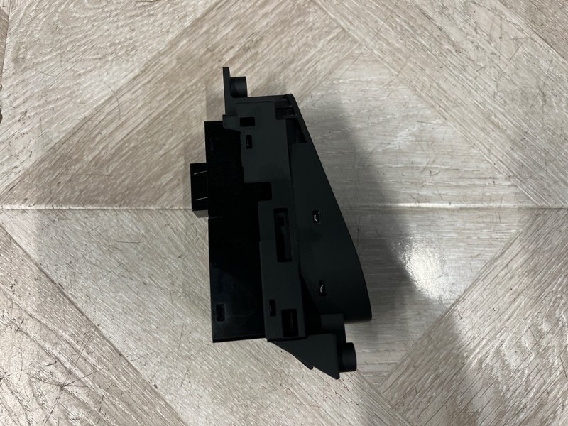 Кнопка стояночного тормоза, 2500 рублей, Молоково