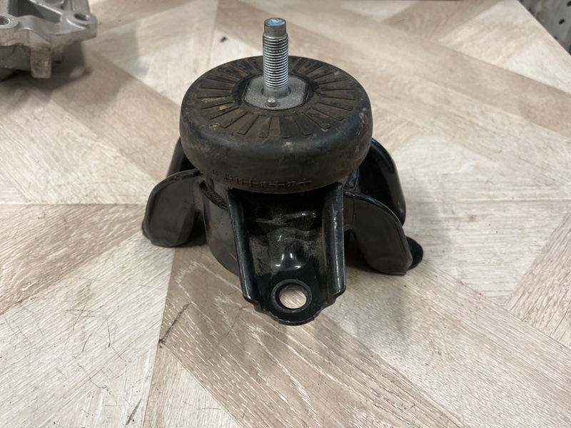 Подушка двигателя, 4000 рублей, Молоково