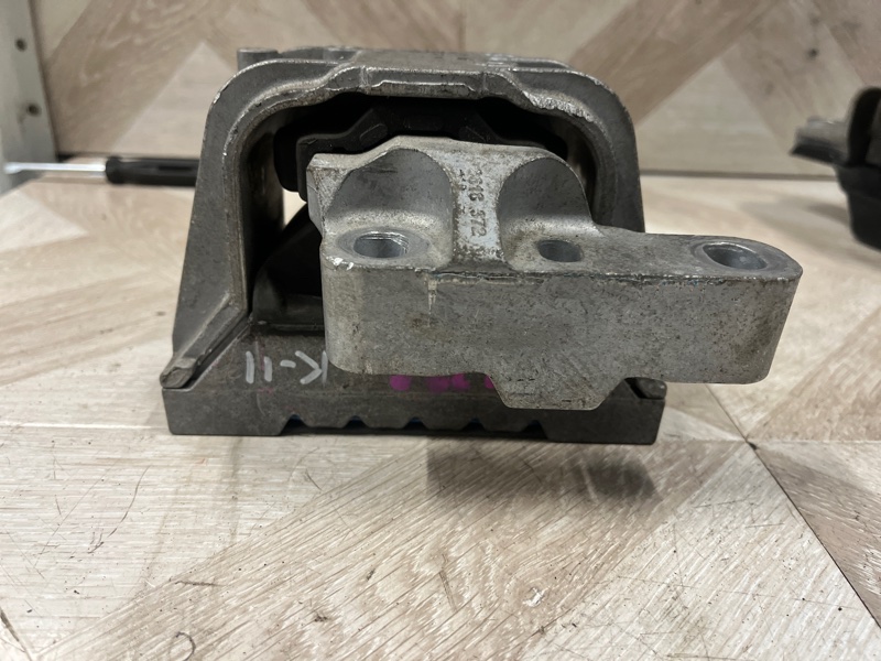 Подушка двигателя, 3000 рублей, Молоково