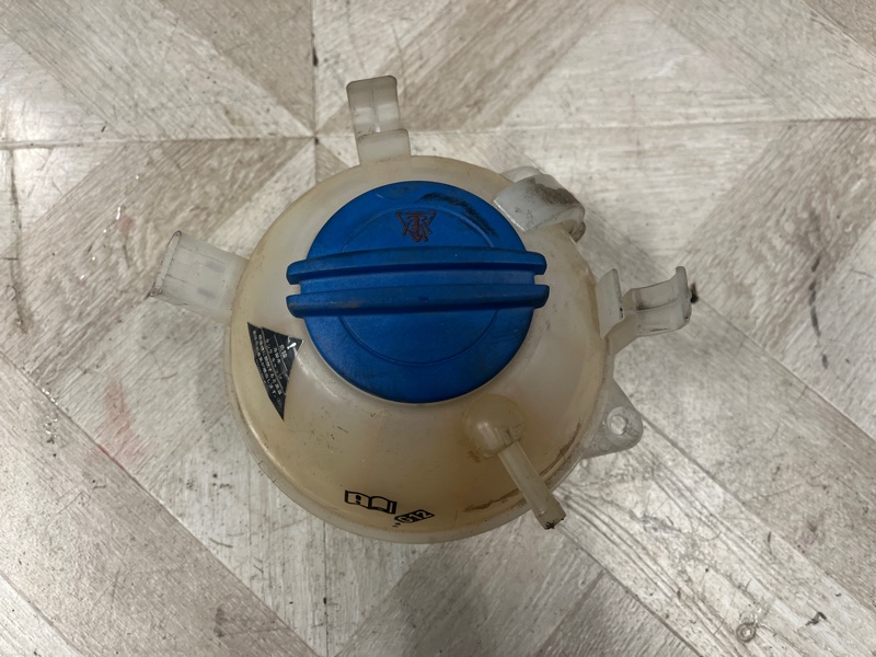 Бачок расширительный, 1000 рублей, Молоково