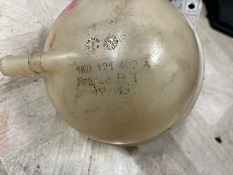 Бачок расширительный, 1000 рублей, Молоково