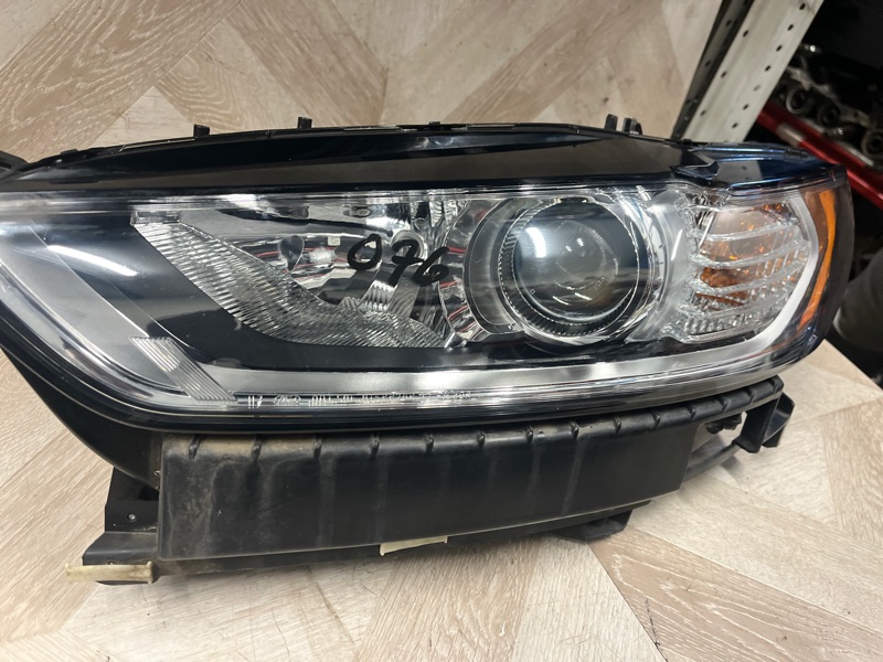 Фара галогеновая, 30000 рублей, Молоково