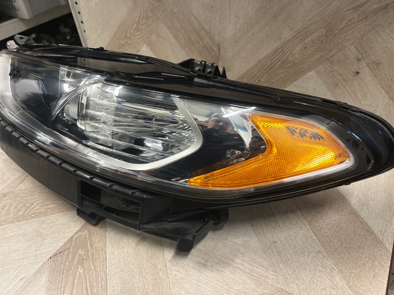 Фара галогеновая, 30000 рублей, Молоково