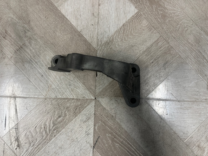 Кронштейн редуктора, 4000 рублей, Молоково