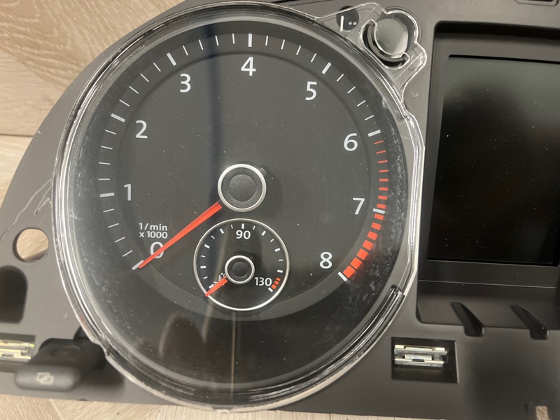 Панель приборов, 6000 рублей, Молоково