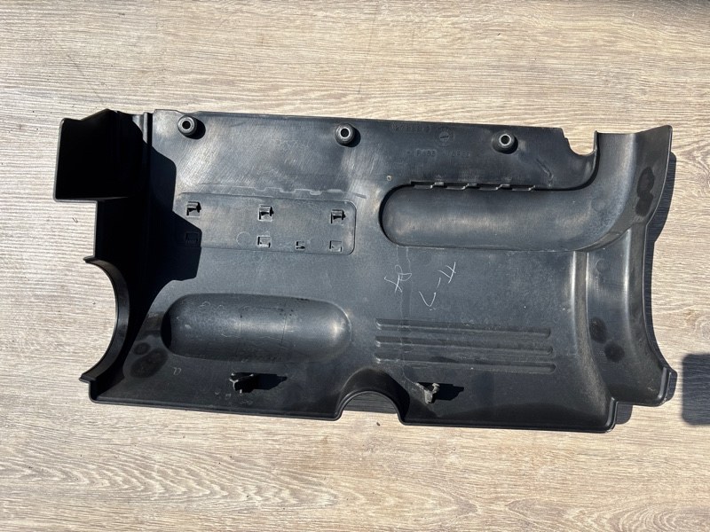 Крышка двигателя, 2000 рублей, Молоково