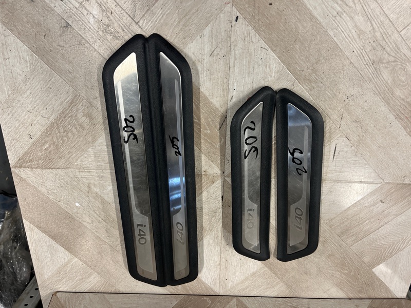 Накладка на порог салона, 5000 рублей, Молоково