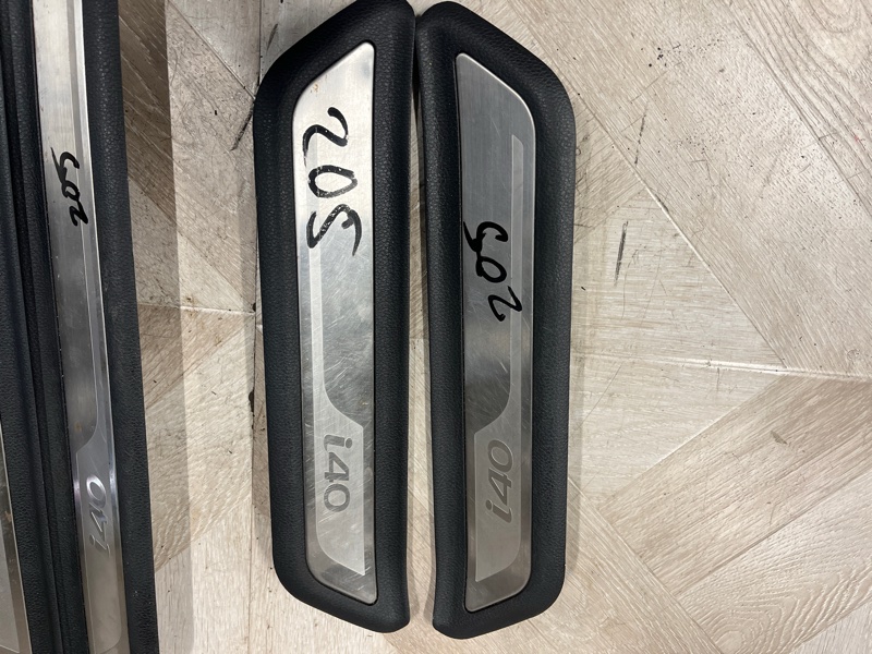 Накладка на порог салона, 5000 рублей, Молоково