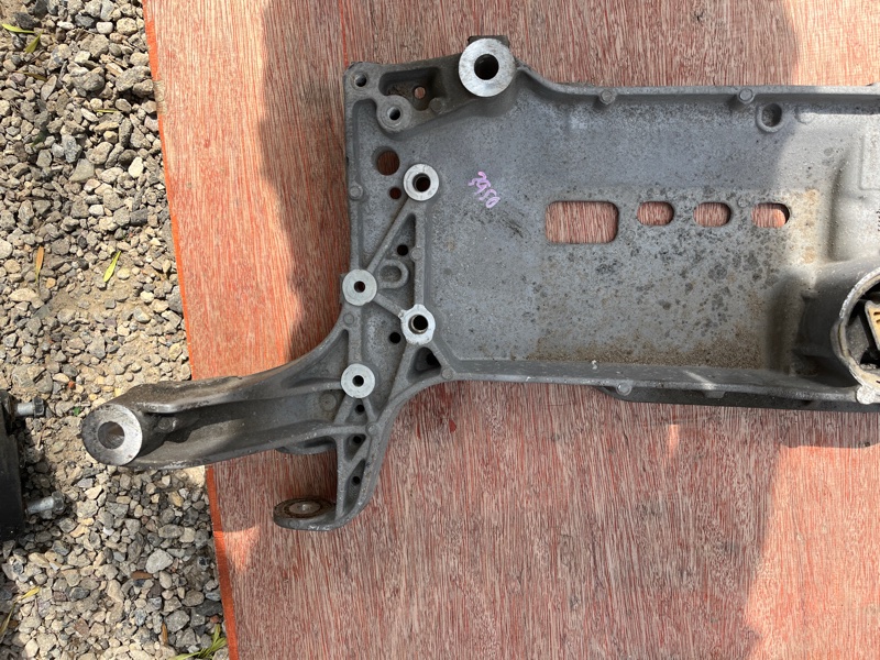 Передний подрамник, 4500 рублей, Молоково