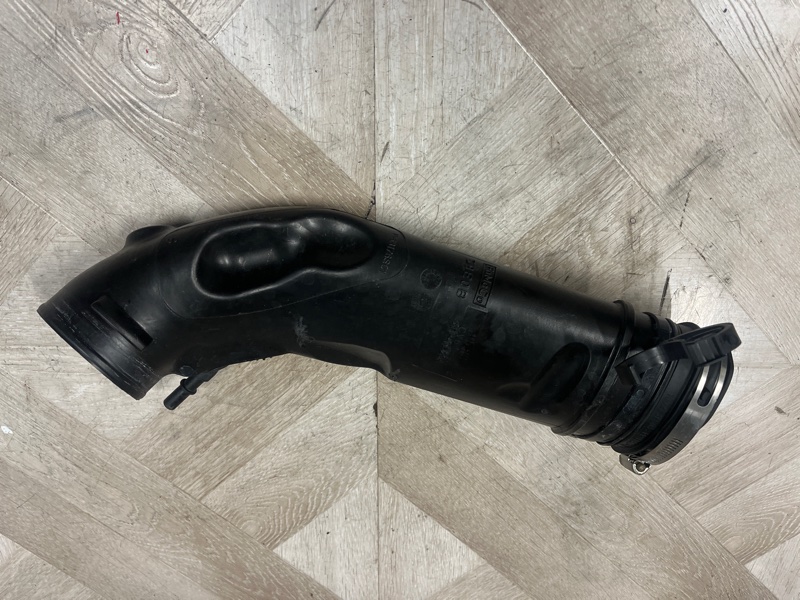 Патрубок воздушного фильтра, 3000 рублей, Молоково