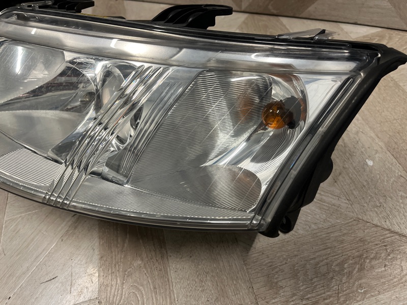 Фара ксеноновая, 12500 рублей, Молоково