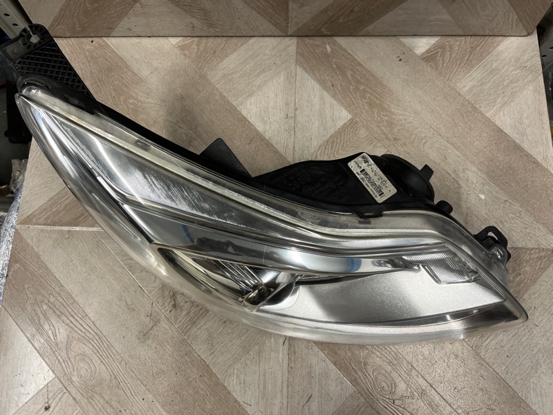 Фара ксеноновая, 30000 рублей, Молоково