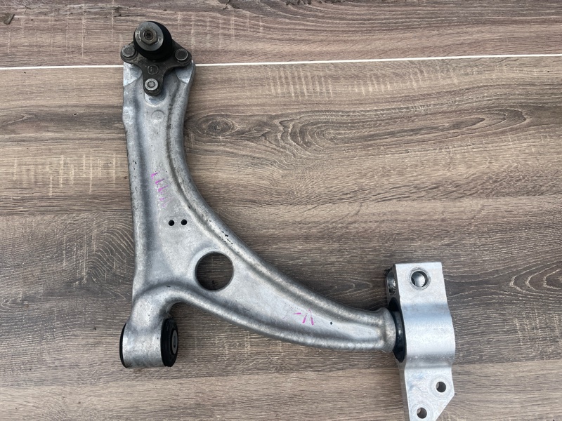 Рычаг подвески нижний, 4000 рублей, Молоково