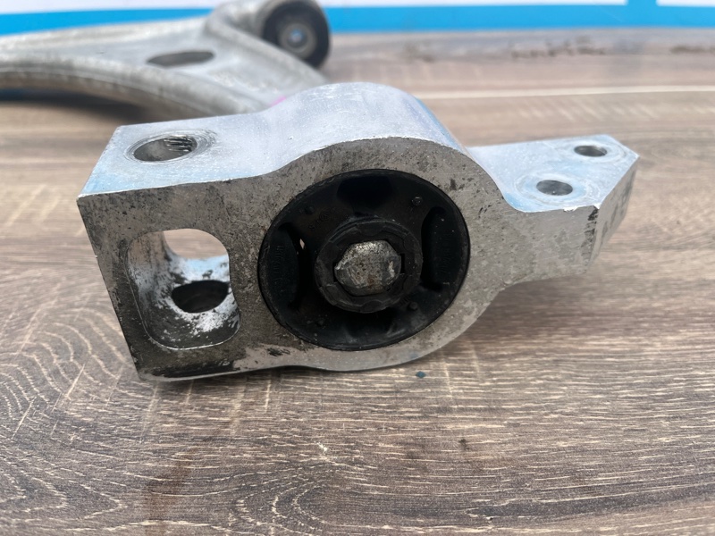 Рычаг подвески нижний, 4000 рублей, Молоково