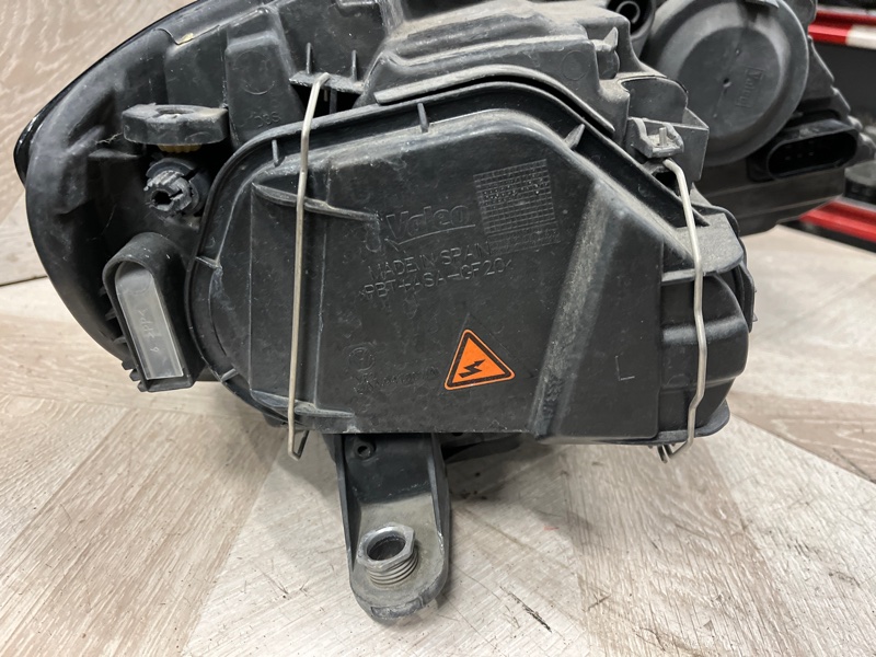 Фара ксеноновая, 18000 рублей, Молоково