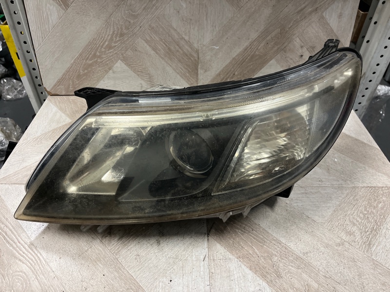 Фара ксеноновая, 18500 рублей, Молоково