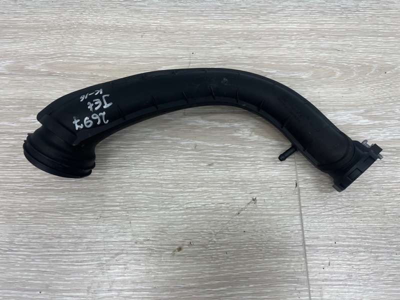 Патрубок воздушного фильтра, 1000 рублей, Молоково