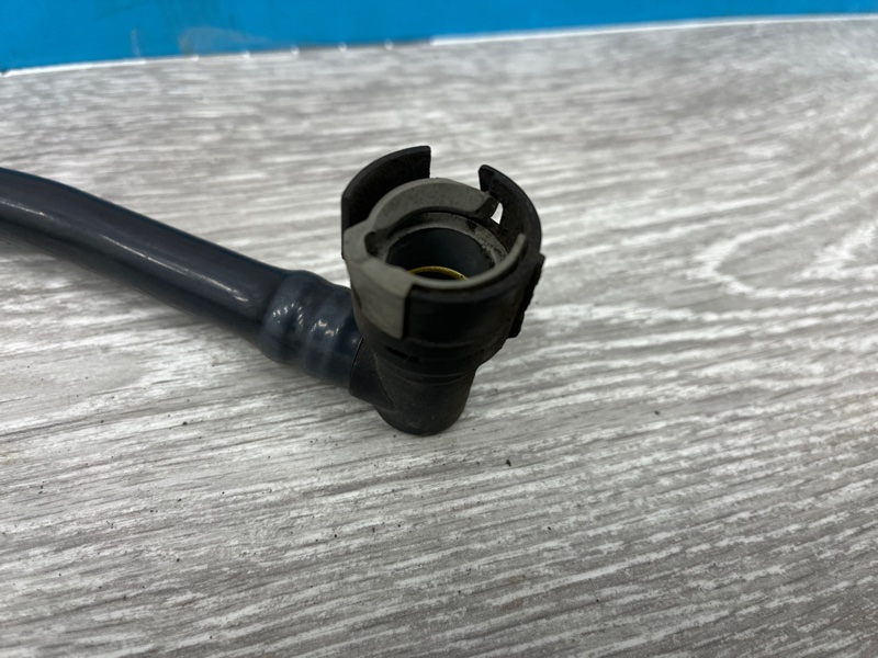 Трубка картерных газов, 2000 рублей, Молоково