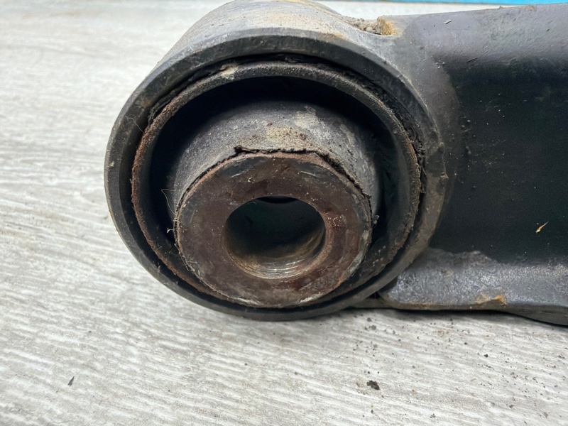 Рычаг подвески нижний, 3500 рублей, Молоково