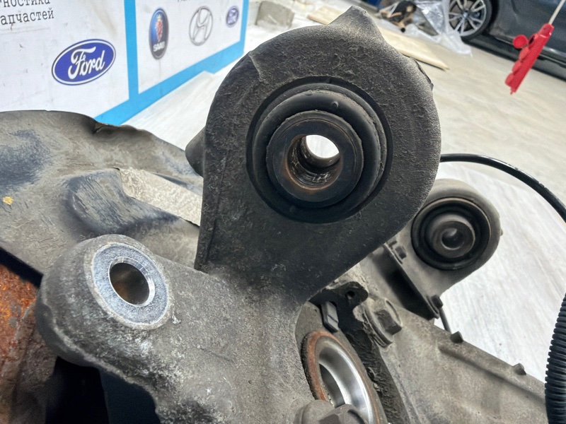 Кулак поворотный, 15500 рублей, Молоково