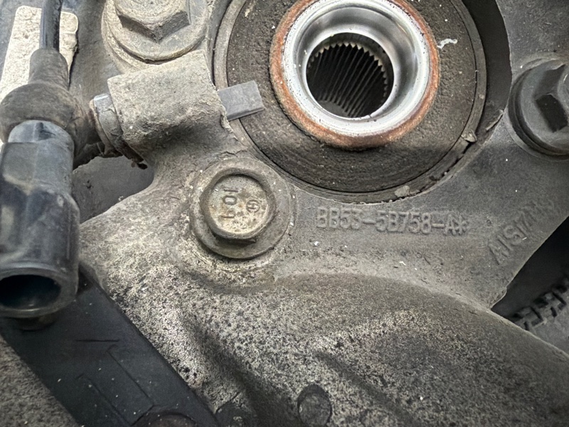 Кулак поворотный, 15500 рублей, Молоково