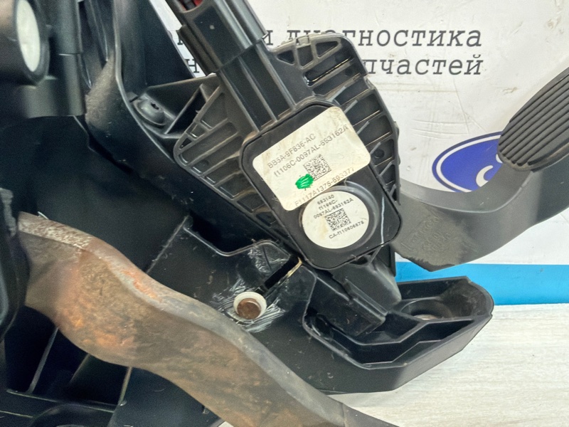 Блок педалей, 4500 рублей, Молоково