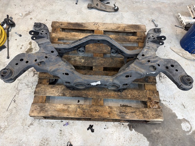 Балка подвески, 9500 рублей, Молоково