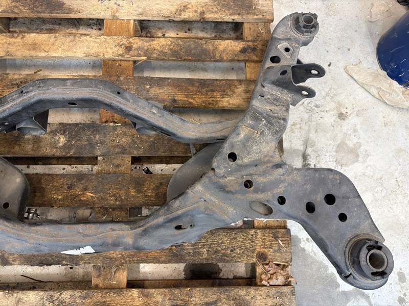 Балка подвески, 9500 рублей, Молоково