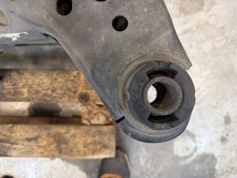 Балка подвески, 9500 рублей, Молоково