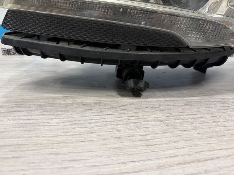 Фара ксеноновая, 20000 рублей, Молоково