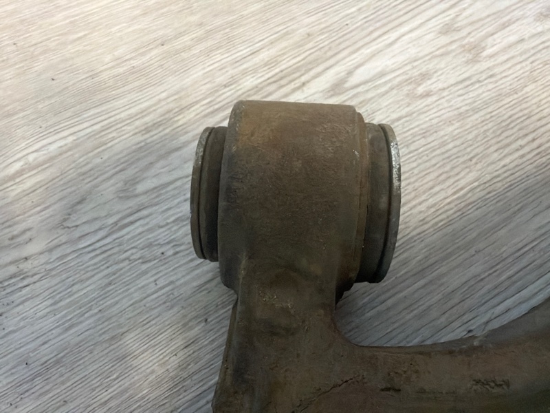 Рычаг подвески нижний, 5000 рублей, Молоково