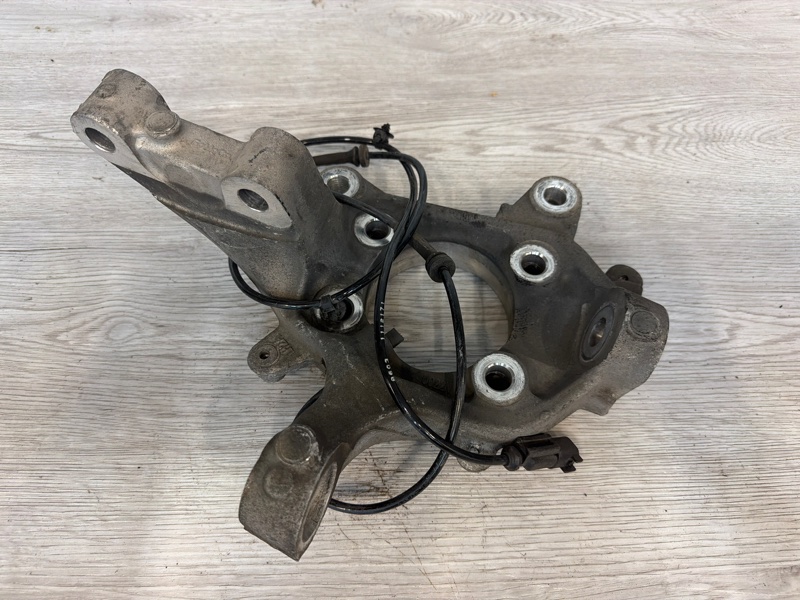 Кулак поворотный, 4500 рублей, Молоково