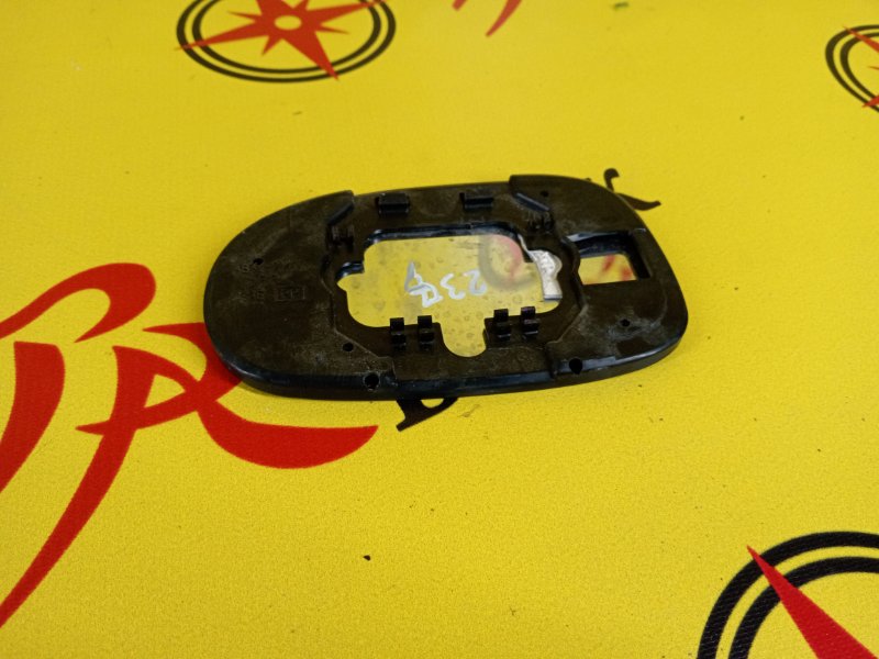 Зеркальный элемент, 300 рублей, Красноярск