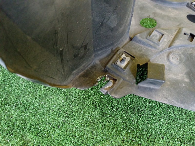 Подкрылок, 1200 рублей, Красноярск