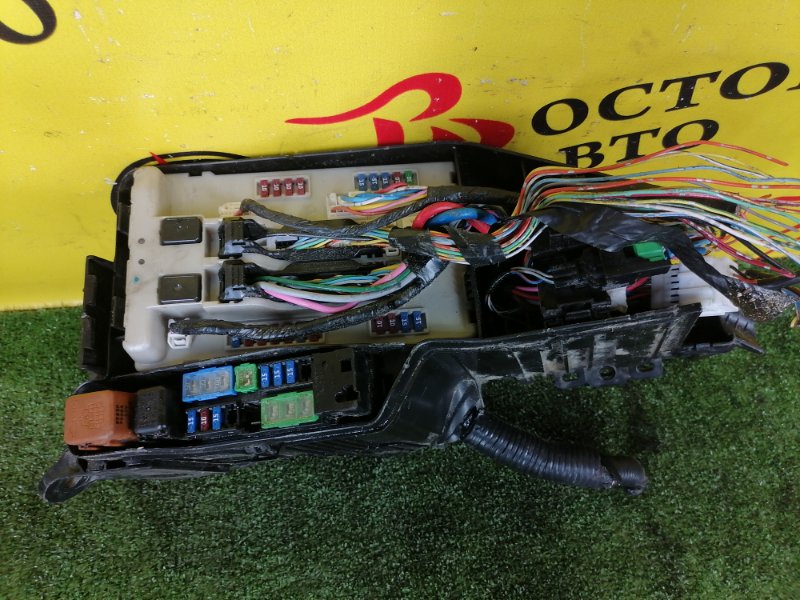 Блок предохранителей под капот, 1000 рублей, Красноярск