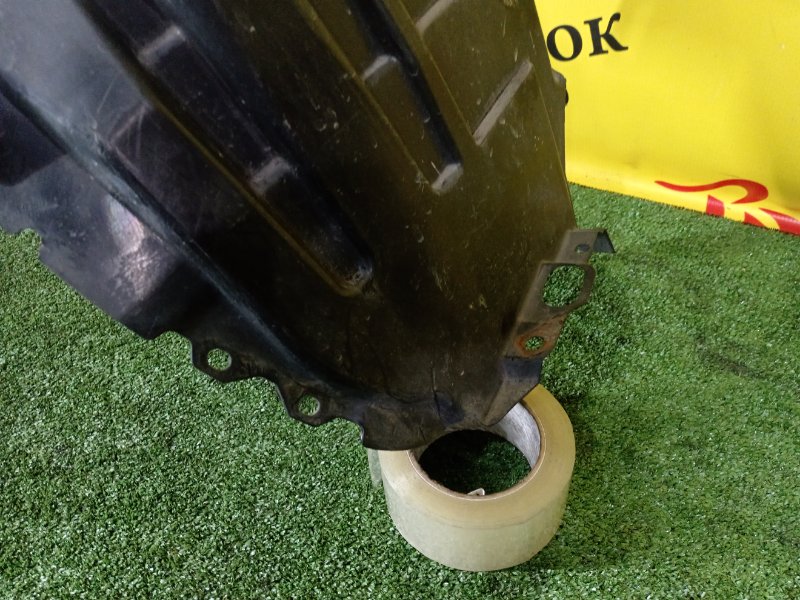 Подкрылок, 700 рублей, Красноярск