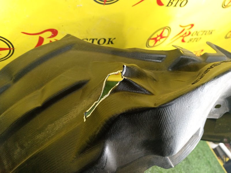 Подкрылок, 500 рублей, Красноярск