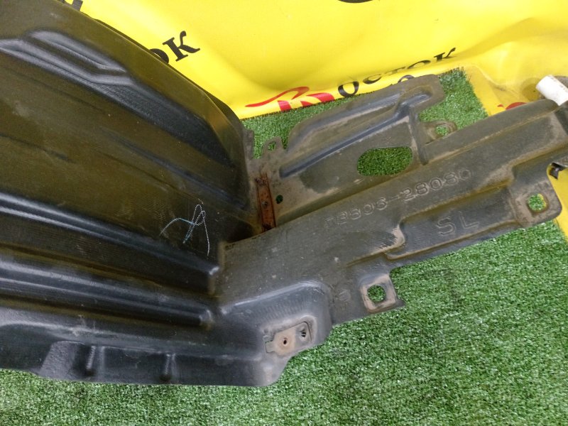 Подкрылок, 2000 рублей, Красноярск